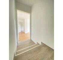 *** ERSTBEZUG NACH SANIERUNG *** Sehr helles 2-Zimmer Single-Apartment im Souterrain *** - Lüdenscheid Staberg