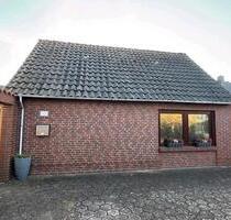 Kleines Haus inklusive Garage - 750,00&nbsp;EUR Kaltmiete, ca.&nbsp; 53,00&nbsp;m&sup2; in Wolfsburg (PLZ: 38448) Alt-Wolfsburg