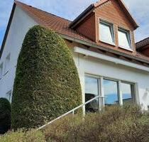 Sanierte Doppelhaushälfte mit Fußbodenheizung & Einbauküche - Hameln Kernstadt