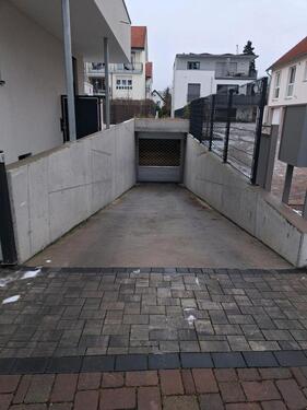 Foto - Tiefgaragenstellplatz - 110,00&nbsp;EUR Miete,