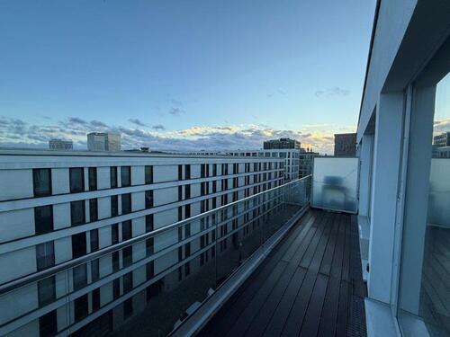 Foto - Modernes möbliertes 2-Zimmer-Penthouse mit Balkon in der Europacity!