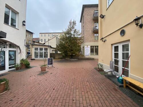 Foto - Charmantes Café unweit der Brandenburger Straße im Innenhof