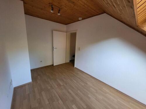 Foto - Etagenwohnung in Steinwenden zur Miete