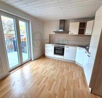 *2-Raumwohnung mit traumhaftem Schlossblick* - Lichtenstein (Sachsen)