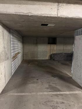 Foto - Tiefgaragenstellplatz in Paradiesstraße Kirchheim Teck