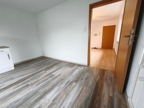 Foto - Lichtdurchflutete, Neu renovierte 3- Zimmer Wohnung