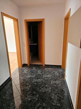 Foto - 3-Zimmer-Wohnung mit Balkon, EBK & Garage in Traunreut