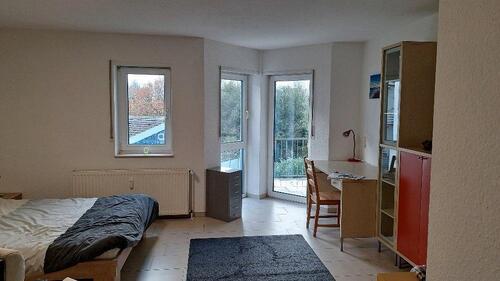 Foto - geräumiges App. mit Balkon in bevorzugter Wohnlage, sofort frei
