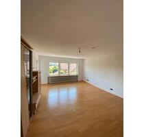 4 Zimmer Wohnung im 1. Obergeschoss mit Balkon - Laaber