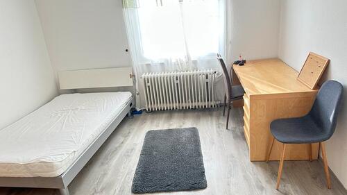 Foto - Untermieter für WG Ein Zimmer - 380,00&nbsp;EUR Kaltmiete, ca.&nbsp; 100,00&nbsp;m&sup2;&nbsp;Wohnfl&auml;che