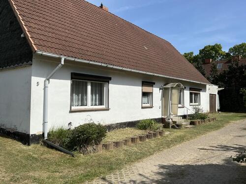Foto - Großes Grundstück in Flessenow mit sanierungsbedürftigem EFH