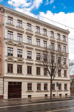 Foto - Perfekt für 2! + Lift + Balkon + dunkles Parkett + Fußbodenheizung + Wanne & Dusche + LED-Licht