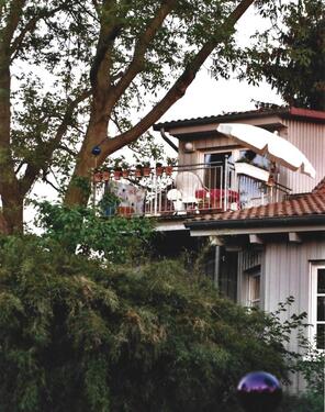 Foto - 4-Zimmer Dachgeschosswohnung mit zwei Balkonen und Atelierfenster