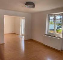 3-Zimmer-Wohnung * 110 qm * 1.Etage * Randlage von Mengkofen