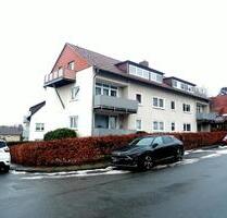 Helle, renovierte Dachgeschosswohnung mit Balkon und Garage in ruhiger und angenehmer Lage im unteren Wieterviertel - Northeim