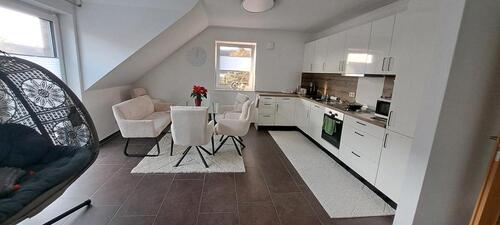 Foto - Helle Mietwohnung 1. OG - 800,00&nbsp;EUR Kaltmiete, ca.&nbsp; 83,00&nbsp;m&sup2;