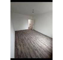 4-Zimmer-Erdgeschosswohnung - 1.364,00&nbsp;EUR Kaltmiete, ca.&nbsp; 88,00&nbsp;m&sup2; in Solingen (PLZ: 42651)