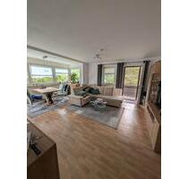 Helle 2 - Zimmer-Wohnung mit Balkon in Altenfurt zu vermieten - Nürnberg