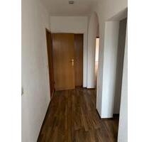 Schöne 3 Zimmerwohnung mit eigenem Garten und Garage - Nastätten