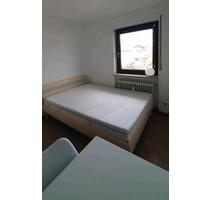 WG Zimmer 9qm - 500,00&nbsp;EUR Kaltmiete, ca.&nbsp; 9,00&nbsp;m&sup2; in Schorndorf (PLZ: 73614)
