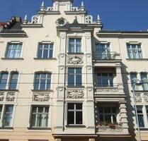 Stuckaltbauwohnung - Toller Schnitt - Lärchendielen - Flügeltüren - Marmorbad - Magdeburg