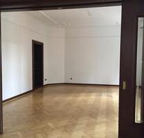 Schöne Altbauwohnung mit großer Dachterrasse im Herzen von OB - Oberhausen