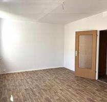 Grundrissveränderte 2-Raum-Wohnung mit Abstellraum & Dusche - Zwickau Neuplanitz