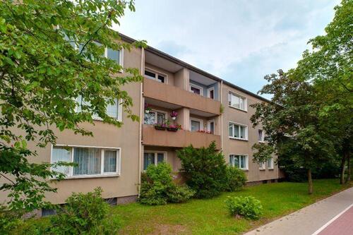 Foto - Schöne, renovierte 2-Zimmer-Wohnung mit Loggia!