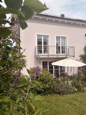 Foto - Lichtdurchflutete DHH mit Südwest-Garten in Isen