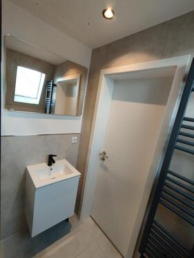 Foto - Wohnung Dachgeschoss *** hell und komplett alles neu saniert ***