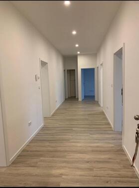 Foto - 4 Zimmer Wohnung in SW neu renoviert