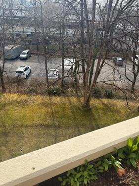 Foto - Fester Stellplatz vor dem Haus – Alfred Neumann Str. 9, 81737