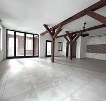 Altstadtflair trifft Moderne – exklusive 2-Zimmer-Wohnung mit Loggia - Vaihingen an der Enz