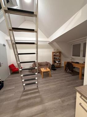 Foto - 1 Zimmer Dachgeschoßwohnung zur Miete in Hildesheim