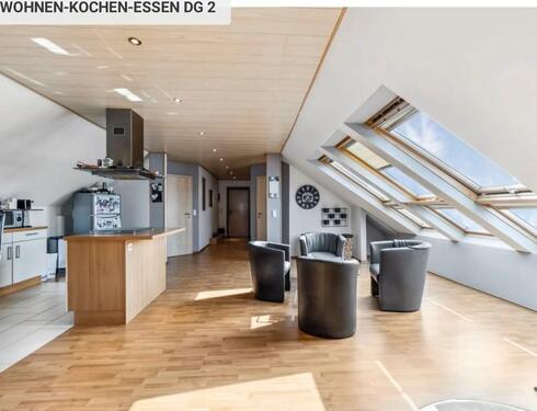 Foto - Helle loftähnliche Dachgeschosswohnung 2 Zimmer