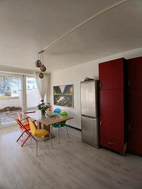 Foto - Möblierte WG Zimmer ruhig, aber zentral