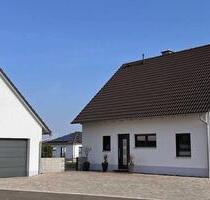 Modernes Einfamilienhaus mit Weitblick – provisionsfrei – - Hohenroth