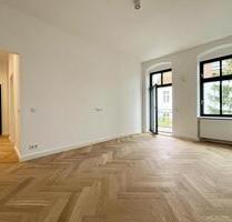 Charmante 2-Zimmer-Wohnung mit Balkon im ruhigen HH | EBK | Keller | Altbau - Berlin Steglitz-Zehlendorf