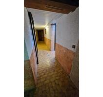 Lagerraum mit DuscheWC im KG - 300,00&nbsp;EUR Kaltmiete, ca.&nbsp; 80,00&nbsp;m&sup2; in Hengersberg (PLZ: 94491)