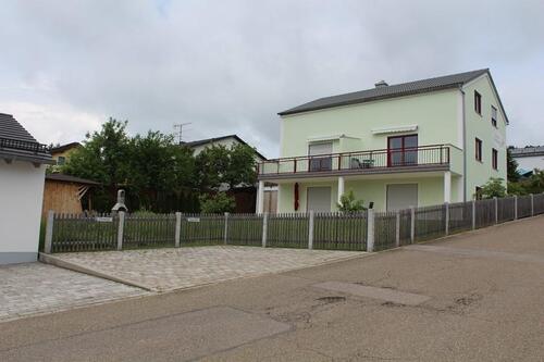 Foto - Mehrfamilienhaus, Wohnhaus zum Kaufen in Walting