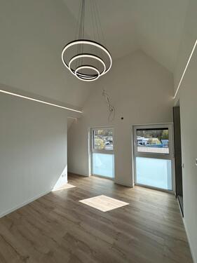 Foto - Exklusives, freistehendes Haus in Waldmohr