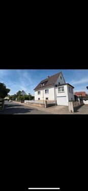 Foto - Provisionsfrei 1 bis Zweifamilienhaus plus Laden in Felsberg