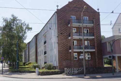 Foto - 2-Raum-Wohnung im Stadtzentrum mit Balkon, sowie Küche und Bad mit Fenster