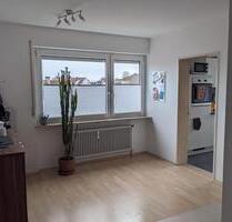 Helle, gepflegte 2,5-Zimmer-Wohnung in Niefern-Öschelbronnm