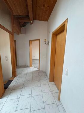 Foto - Helle 2,5-Zimmer Dachgeschosswohnung (80 m²) mit 2 Balkonen
