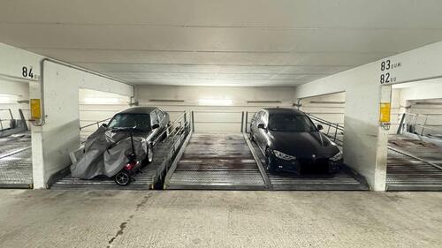 Foto - Tiefgaragen-Stellplatz zu vermieten