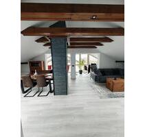 Moderne helle 4-Zimmer Wohnung 112 m2 neu inkl. EBK und Garage - Ustersbach