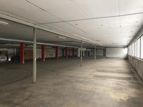 Foto - Lagerhalle 1000qm zu vermieten - 2.500,00&nbsp;EUR Kaltmiete, ca.&nbsp; 2,90&nbsp;m&sup2;
