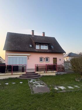 Foto - Schönes Einfamilienhaus mit 3 Garagen Randgemeinde v. 77694 Kehl