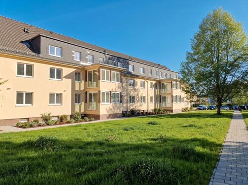 Foto - Erstbezug nach Komplettsanierung - 2,5-Raum-Wohnung mit Balkon - barrierefrei